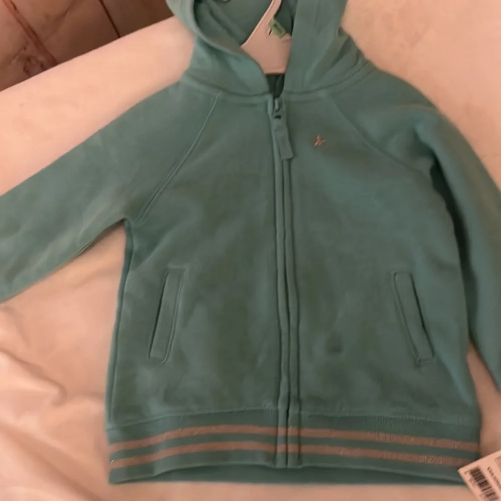 NWT Oshkosh hoodie sweatshirt size 18 months